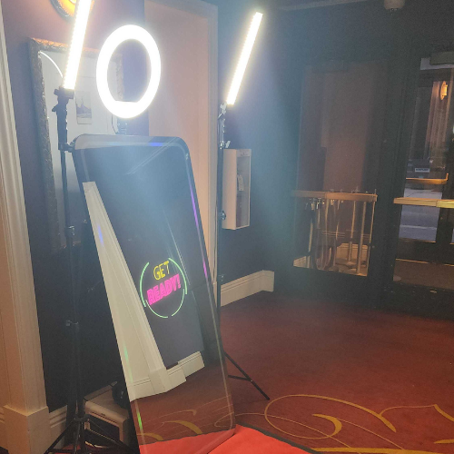 mirror booth